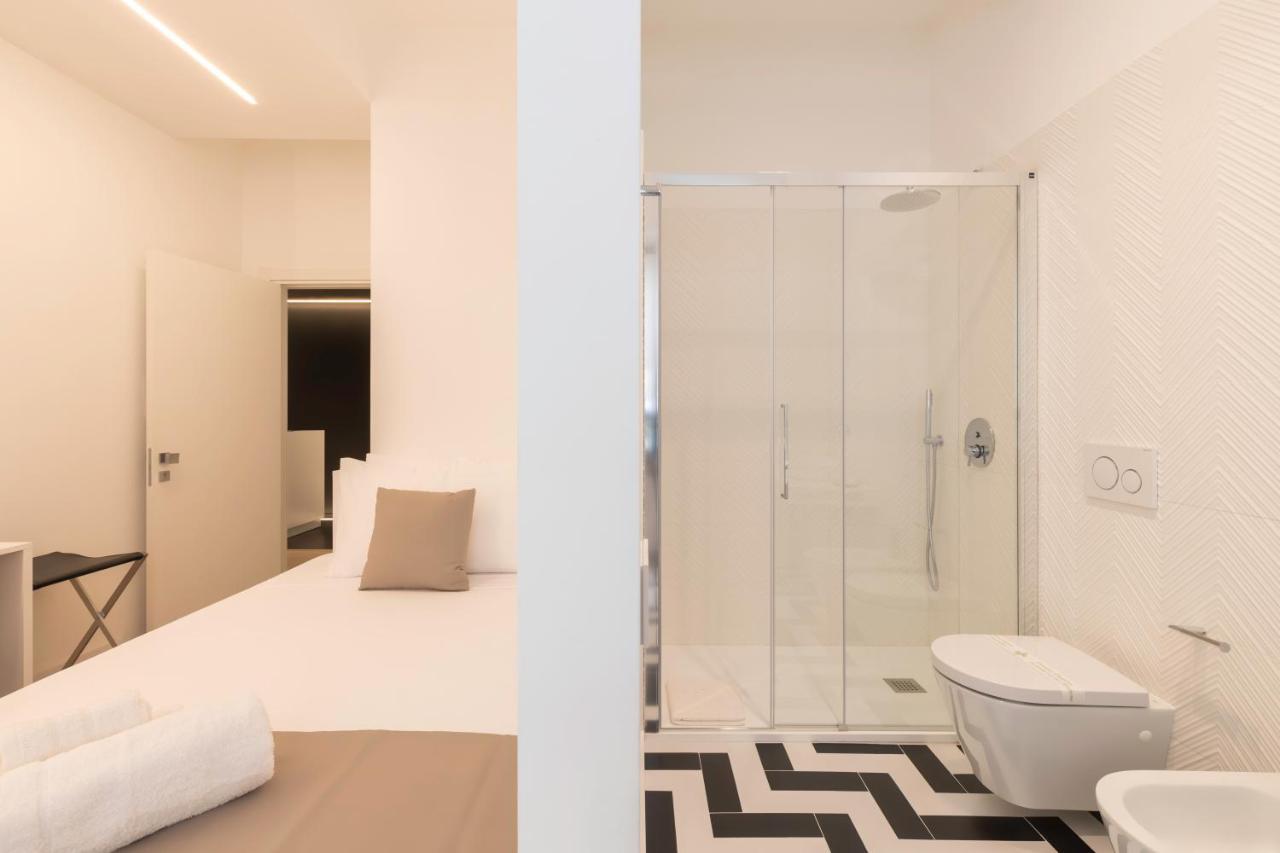 Metropolitan Rooms Cagliari Bagian luar foto