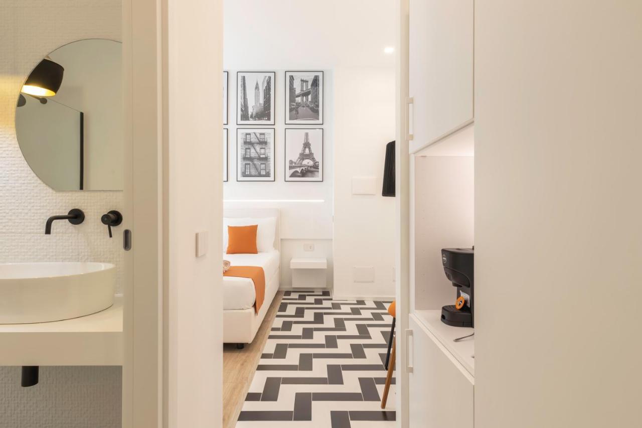 Metropolitan Rooms Cagliari Bagian luar foto