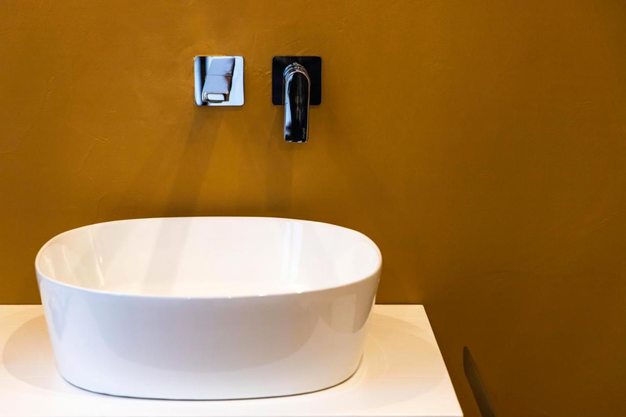Metropolitan Rooms Cagliari Bagian luar foto