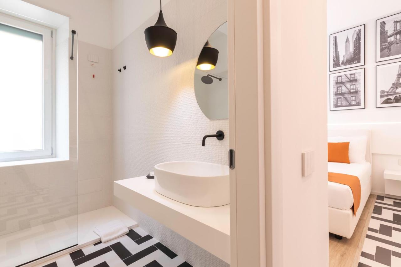 Metropolitan Rooms Cagliari Bagian luar foto