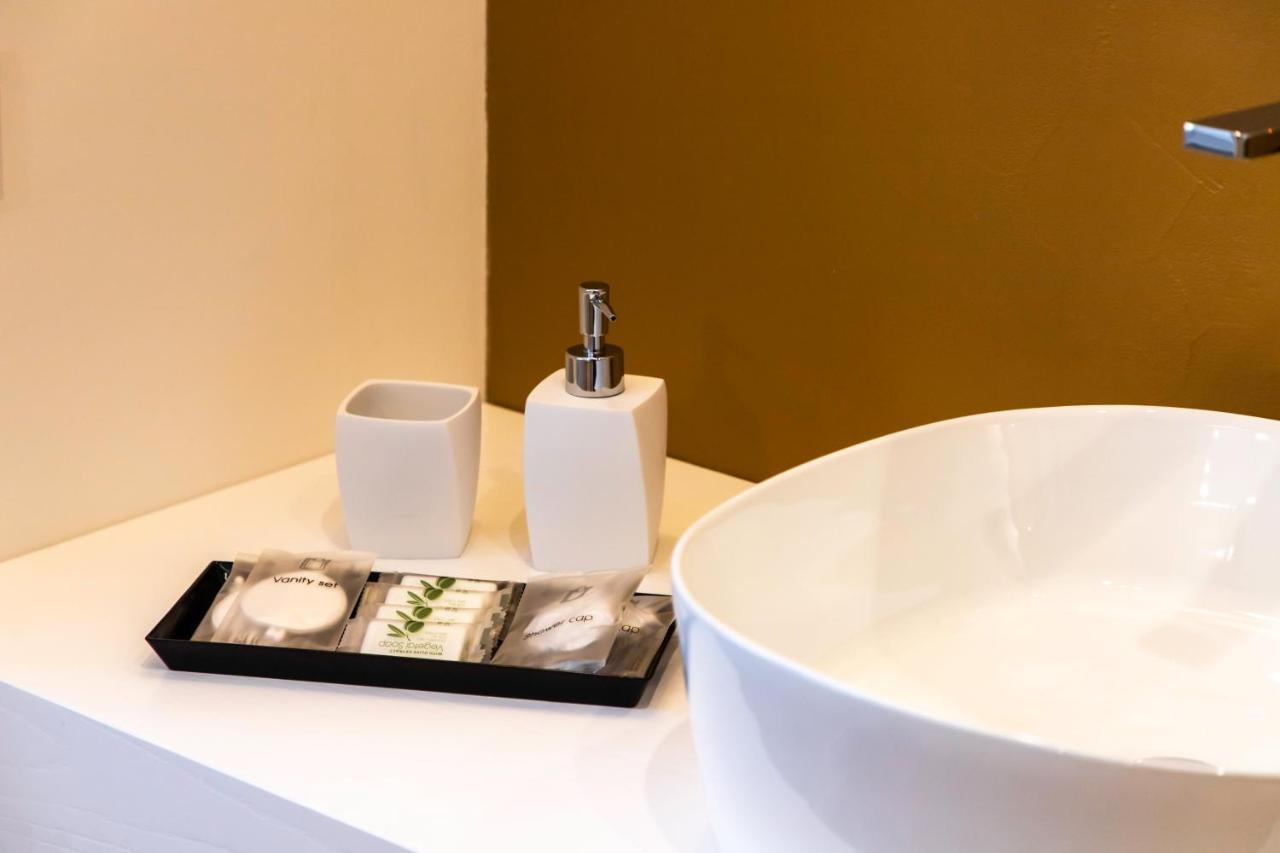 Metropolitan Rooms Cagliari Bagian luar foto