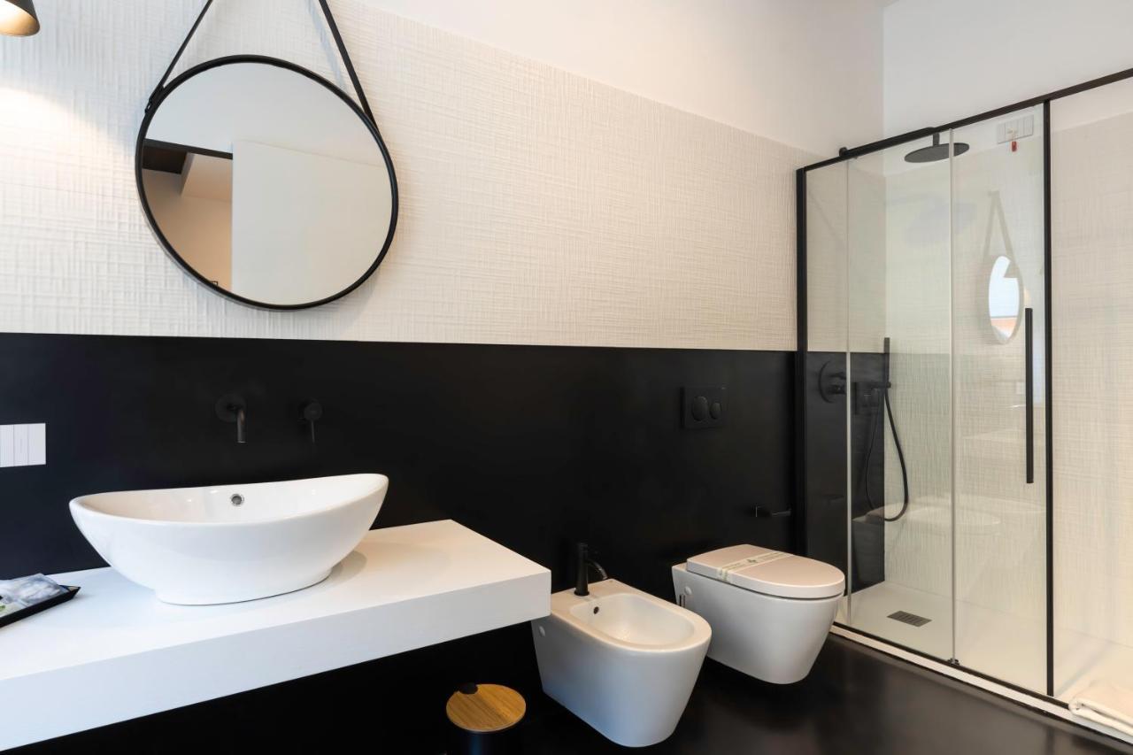 Metropolitan Rooms Cagliari Bagian luar foto